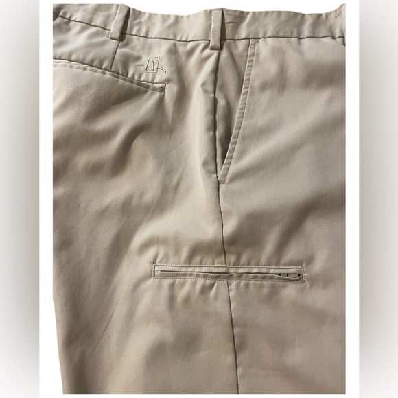 Size 42 Champions Tour Tan Golf Spring Summer Casual belted shorts with pockets - Picture 4 of 6